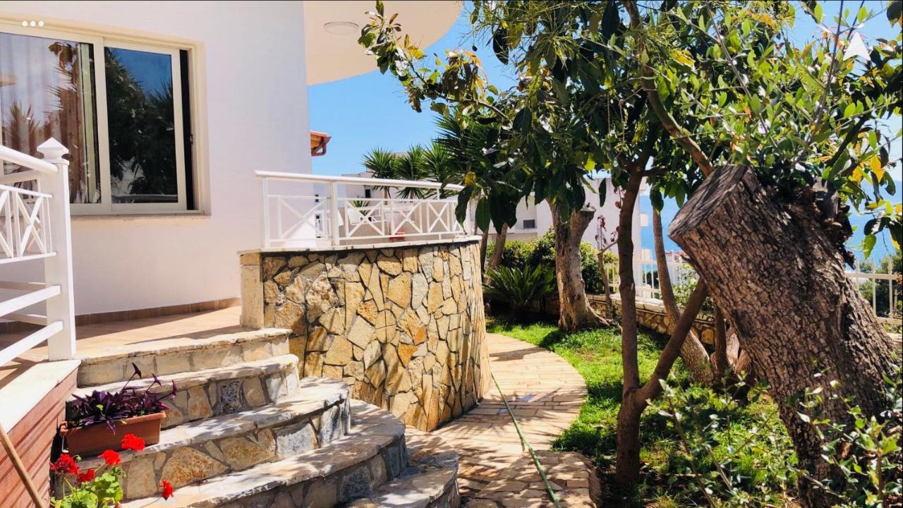 Apartments On The Beach Saranda Extérieur photo