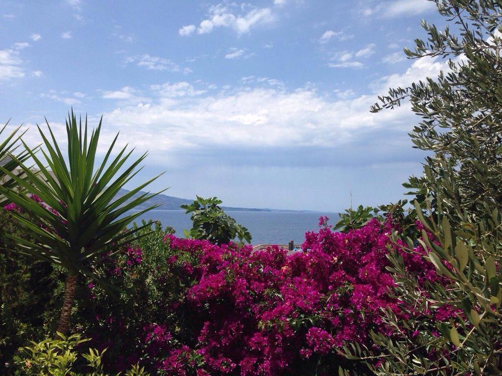 Apartments On The Beach Saranda Extérieur photo