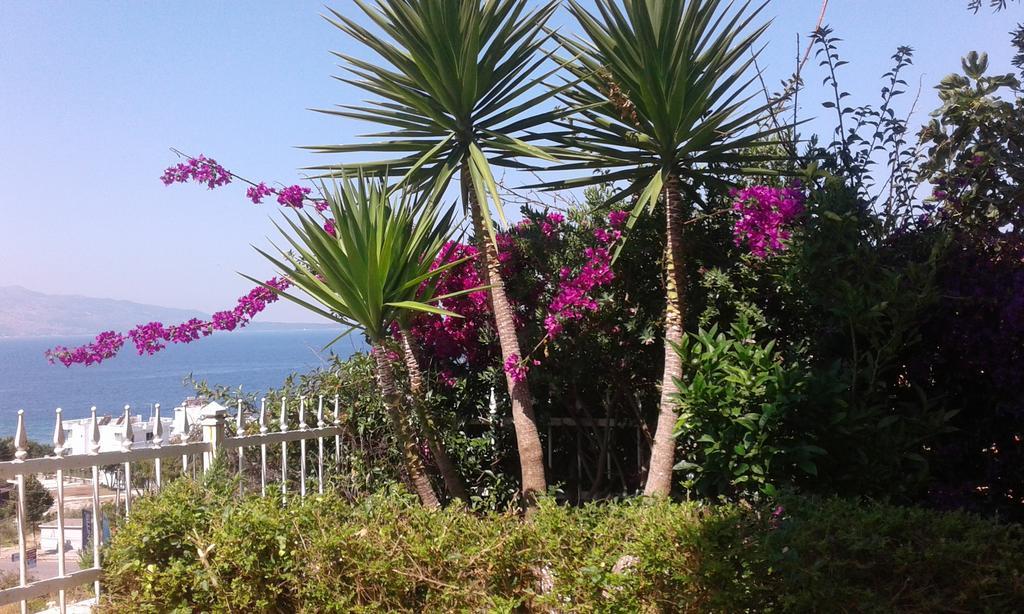 Apartments On The Beach Saranda Extérieur photo