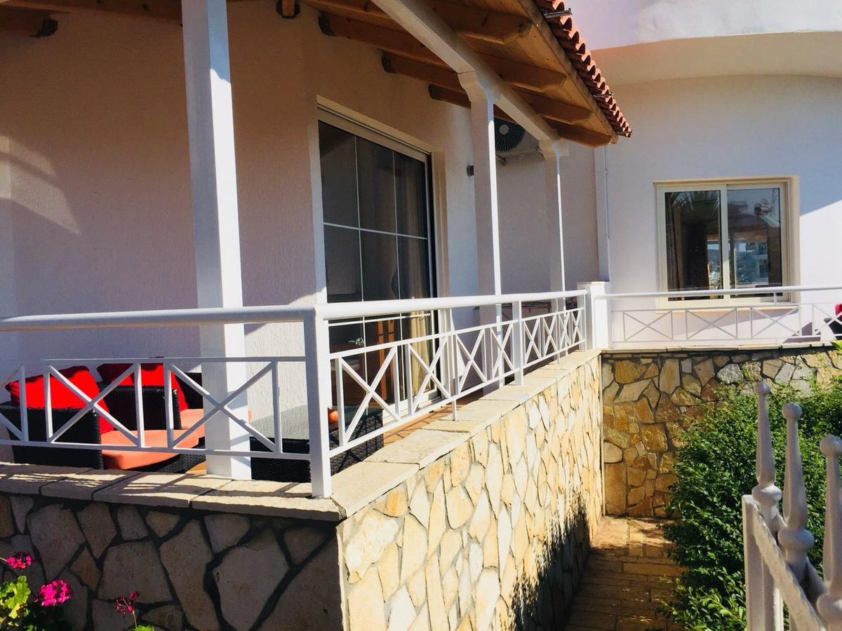 Apartments On The Beach Saranda Extérieur photo