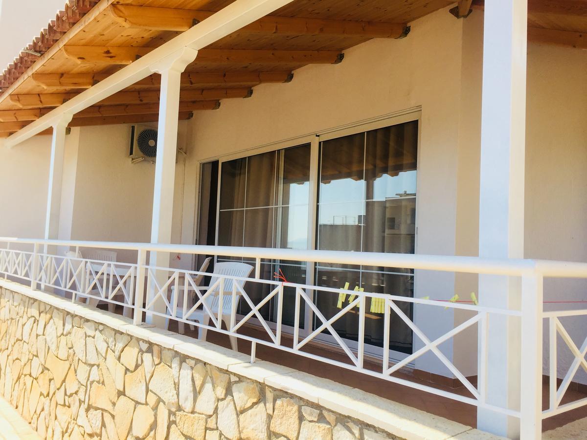 Apartments On The Beach Saranda Extérieur photo