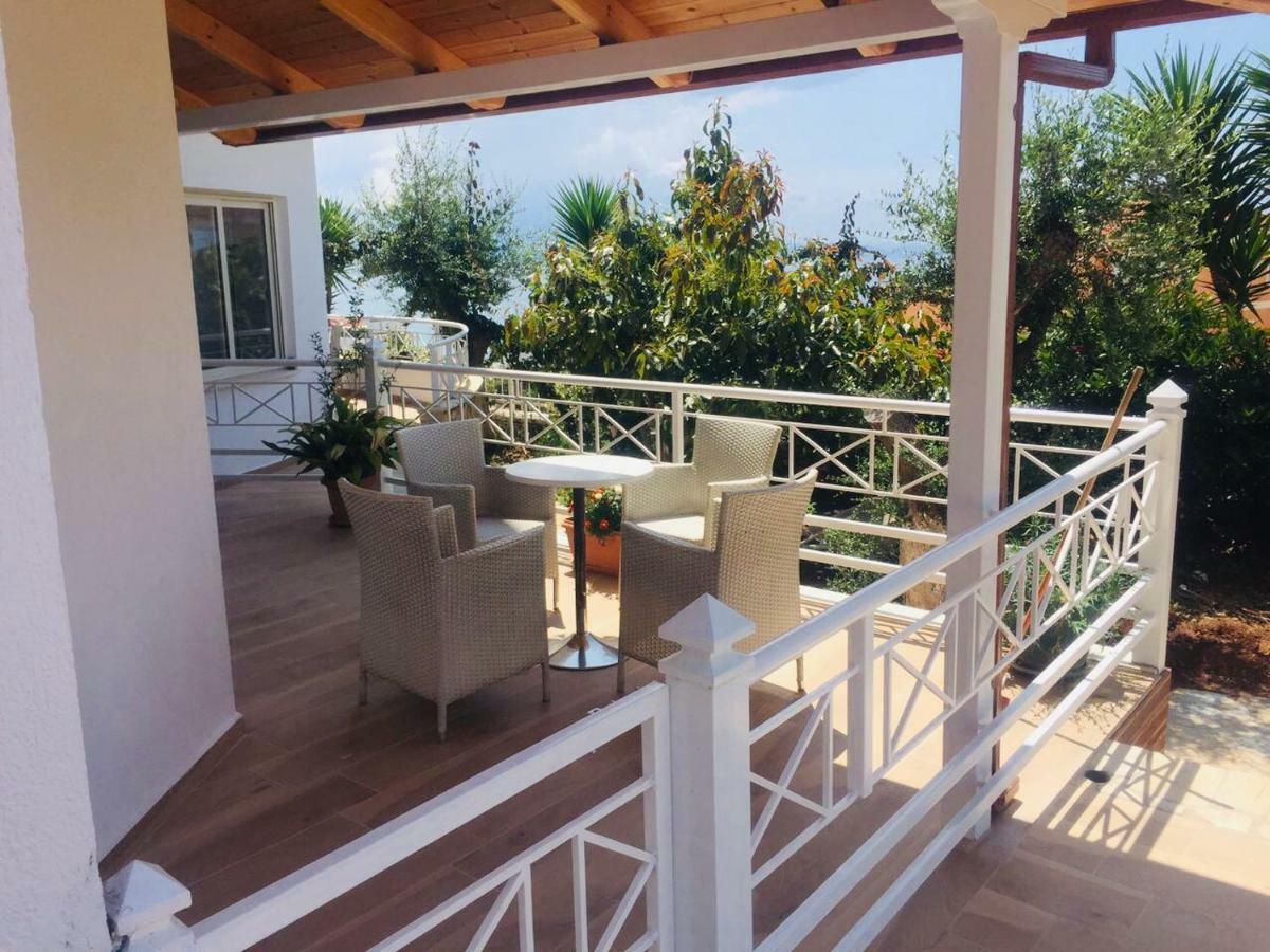 Apartments On The Beach Saranda Extérieur photo